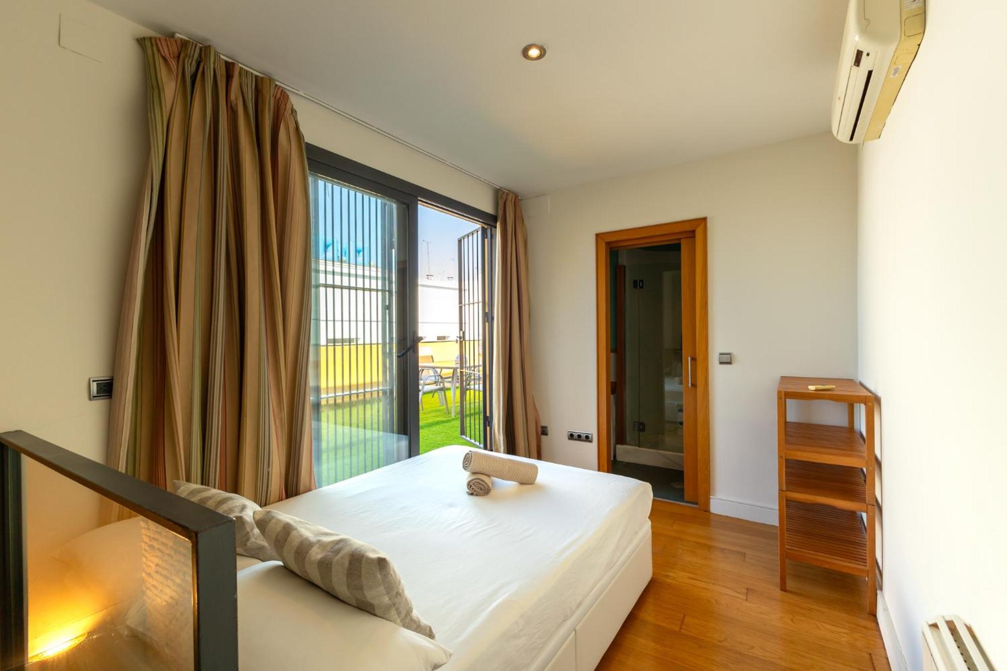 La Maestranza Charming One Or Two Bedrooms Apartments By Ocityzen Sevilla Exterior foto